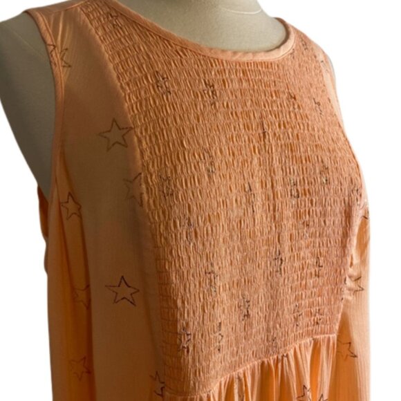 NWT Torrid Peach Stars Gauze Smocked Tank Size 0X - Picture 4 of 8